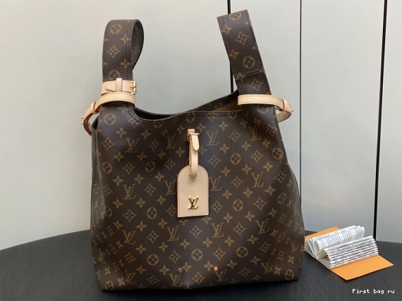 First bag ru GM Atlantis LOUIS VUITTON 0729